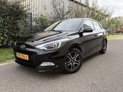 Zwart Gebruikt 2017 Hyundai i20 Comfort Hatchback | € 6.750 (Eerlijke prijs)