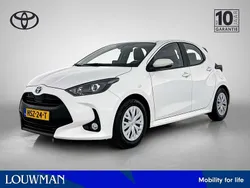 Wit Gebruikt 2024 Toyota Yaris Hybrid Active Hatchback | € 23.445 (Eerlijke prijs)