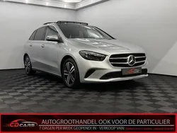 Grijs Gebruikt 2022 Mercedes B180 Business MPV | € 31.950 (Duur)