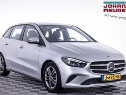 Grijs, metallic lak Gebruikt 2020 Mercedes B160 Advantage MPV | € 21.999