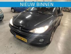 Zwart Gebruikt 2006 Peugeot 206 Hatchback | € 549