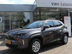 Grijs Gebruikt 2024 Toyota Yaris Cross Business Edition SUV | € 28.900 (Eerlijke prijs)