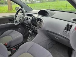 Grijs Gebruikt 2004 Hyundai Matrix Dynamiq MPV | € 2.250 (Goede deal)
