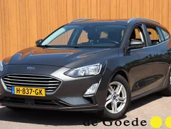 Grijs, metallic lak Gebruikt 2020 Ford Focus Business Edition Stationwagen | € 14.940 (Eerlijke prijs)