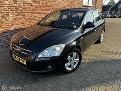 Zwart Gebruikt 2007 Kia Ceed Hatchback | € 5.750