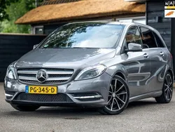 Grijs Gebruikt 2015 Mercedes B250 Prestige MPV | € 17.950 (Goede deal)