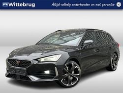 Zwart (metallic) Gebruikt 2022 Cupra Leon Hatchback | € 27.950 (Iets duurder)