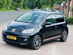 Zwart Gebruikt 2016 VW up! high up! Hatchback | € 8.999 (Goede deal)