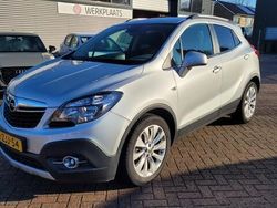 Grijs, metallic lak Gebruikt 2015 Opel Mokka Cosmo SUV | € 10.950 (Eerlijke prijs)