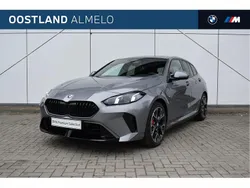Skyscraper grey (grijs metallic) Gebruikt 2025 BMW 120 Comfort Edition Hatchback | € 57.669