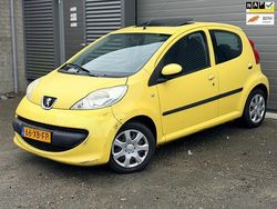 Geel Gebruikt 2007 Peugeot 107 Hatchback | € 1.600 (Eerlijke prijs)