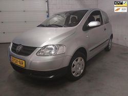 Grijs Gebruikt 2006 VW Fox Trendline Hatchback | € 1.650 (Eerlijke prijs)