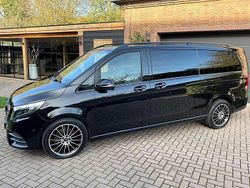 Zwart Gebruikt 2019 Mercedes V250 MPV | € 50.000
