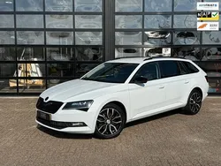 Wit Gebruikt 2017 Skoda Superb Business Line Stationwagen | € 15.950 (Goede deal)