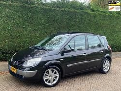 Zwart Gebruikt 2006 Renault Scénic II MPV | € 2.550 (Eerlijke prijs)