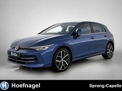 Blauw Gebruikt 2024 VW Golf VIII Edition Hatchback | € 35.450 (Eerlijke prijs)