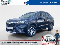 Wit is gratis, andere kleuren tegen meerprijs Nieuw 2025 Suzuki SX4 S-Cross Style SUV | € 36.499 (Eerlijke prijs)