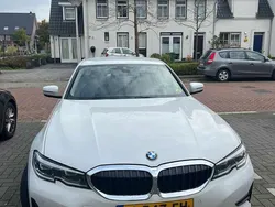 Wit Gebruikt 2019 BMW 330 Sport Line Sedan | € 26.000 (Goede deal)