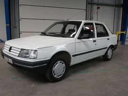 Wit Gebruikt 1992 Peugeot 309 Hatchback | € 5.900