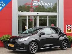 Zwart Gebruikt 2022 Toyota Yaris Hatchback | € 20.900 (Goede deal)