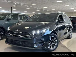 Zwart, metallic lak Nieuw 2025 Kia Ceed Sportswagon Stationwagen | € 30.090 (Eerlijke prijs)