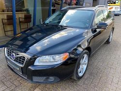 Zwart Gebruikt 2011 Volvo V70 Summum Stationwagen | € 21.945