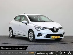 Ijswit 369 Gebruikt 2021 Renault Clio V Intens Hatchback | € 14.745 (Eerlijke prijs)