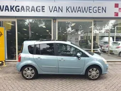 Blauw, metallic lak Gebruikt 2008 Renault Grand Modus MPV | € 4.900 (Eerlijke prijs)
