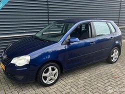 Blauw Gebruikt 2009 VW Polo Hatchback | € 3.295 (Goede deal)