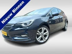 Blauw Gebruikt 2018 Opel Astra Innovation Hatchback | € 13.900 (Eerlijke prijs)