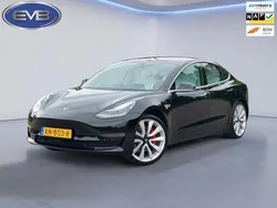 Zwart, metallic lak Gebruikt 2019 Tesla Model 3 Performance Sedan | € 24.250 (Eerlijke prijs)