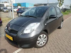 Grijs Gebruikt 2009 Toyota Yaris Comfort Hatchback | € 3.249 (Eerlijke prijs)