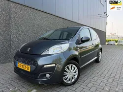 Grijs Gebruikt 2012 Peugeot 107 Active Hatchback | € 4.750 (Eerlijke prijs)