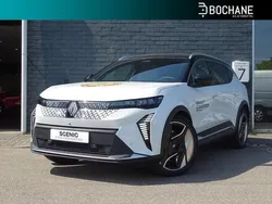 Blanc nacre & noir etoile (licht wit) Gebruikt 2024 Renault Scénic Iconic MPV | € 46.945 (Iets duurder)