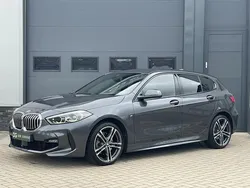 Grijs Gebruikt 2021 BMW 118 M Sport Hatchback | € 24.700 (Iets duurder)