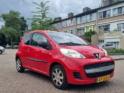 Rood Gebruikt 2010 Peugeot 107 Hatchback | € 3.499 (Eerlijke prijs)