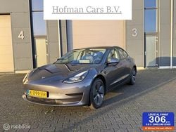 Grijs Gebruikt 2021 Tesla Model 3 Standard Range Sedan | € 22.900 (Eerlijke prijs)