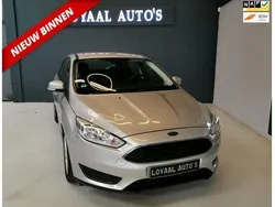 Grijs Gebruikt 2015 Ford Focus Trend Hatchback | € 7.000 (Eerlijke prijs)