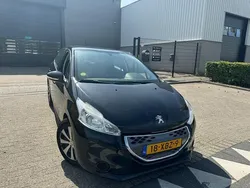 Zwart Gebruikt 2012 Peugeot 208 Active Hatchback | € 2.499