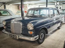 Blauw Gebruikt 1969 Mercedes 200 Sedan | € 19.950