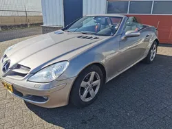 Grijs Gebruikt 2005 Mercedes SLK200 Cabriolet | € 5.399