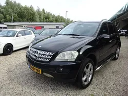Zwart Gebruikt 2005 Mercedes 350 SUV | € 9.999 (Eerlijke prijs)