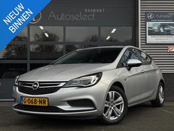 Grijs Gebruikt 2019 Opel Astra Edition Hatchback | € 10.490 (Goede deal)