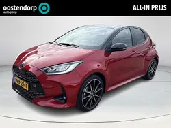 Rood Gebruikt 2023 Toyota Yaris Hybrid Sport Hatchback | € 26.450 (Eerlijke prijs)