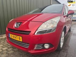 Rood Gebruikt 2011 Peugeot 5008 MPV | € 2.399 (Goede deal)