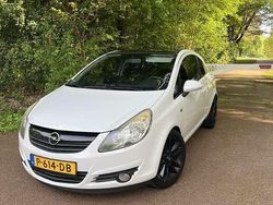 Gebruikt 2009 Opel Corsa Color Edition Sedan | € 3.200 (Eerlijke prijs)