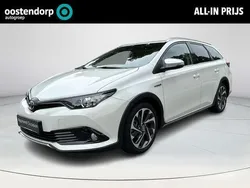Wit Gebruikt 2018 Toyota Auris Touring Sports Stationwagen | € 18.949 (Eerlijke prijs)