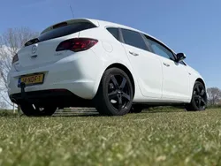 Gebruikt 2010 Opel Astra Cosmo Sedan | € 3.600 (Eerlijke prijs)