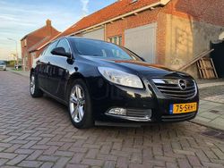 Zwart Gebruikt 2011 Opel Insignia Cosmo Hatchback | € 5.200 (Eerlijke prijs)