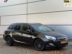 Zwart Gebruikt 2011 Opel Astra Edition Stationwagen | € 2.950 (Eerlijke prijs)